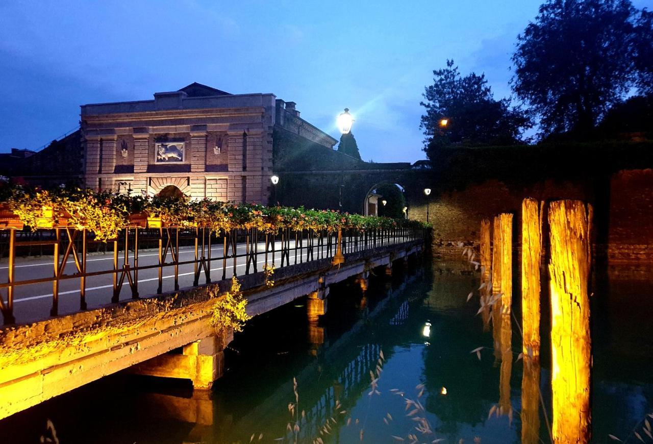 Casa Vacanza & Suite Joy Peschiera del Garda Exterior foto